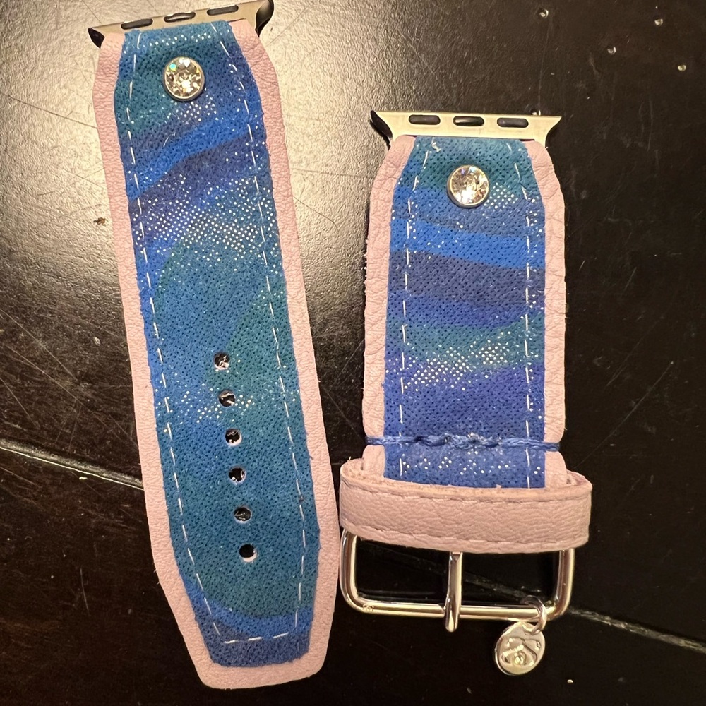 SparklBands Luxe line in Lapus with lavender lining.